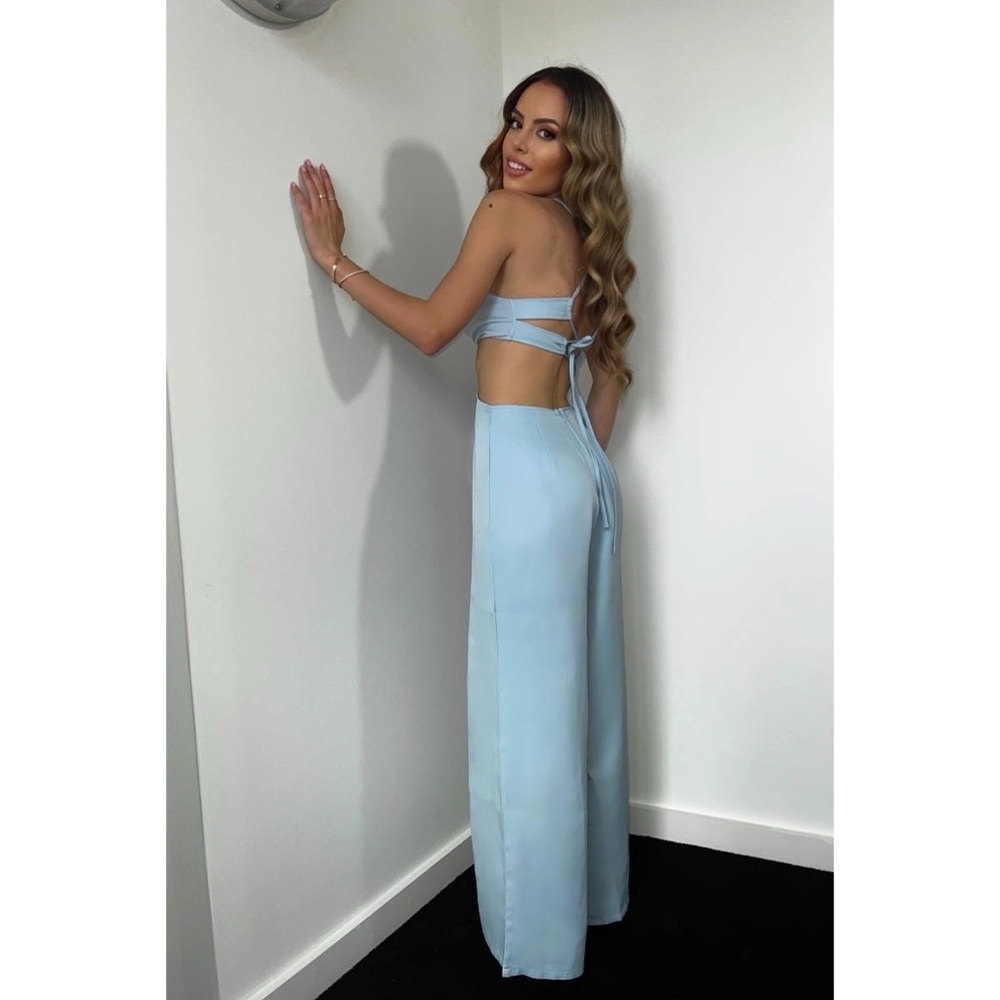 Blue Sleeveless V-Neck Open Back Backless Cut Out Wide Leg Jumpsuit Playsuit - Picture 6 of 9